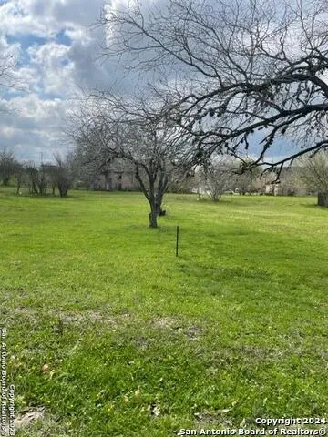 701 Terry St Cuero, TX 77954
