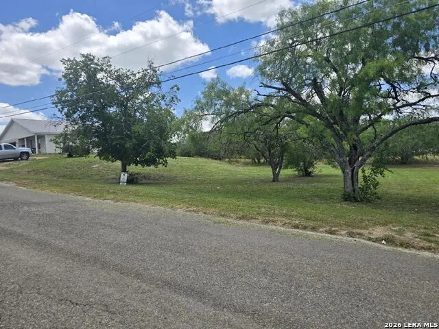 701 Terry St Cuero, TX 77954