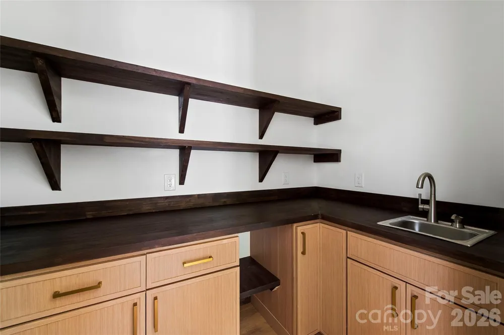 23 Early Spring Way Leicester, NC 28748