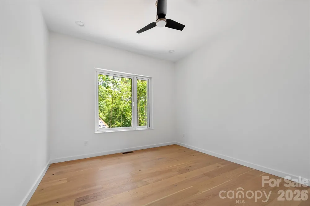 23 Early Spring Way Leicester, NC 28748