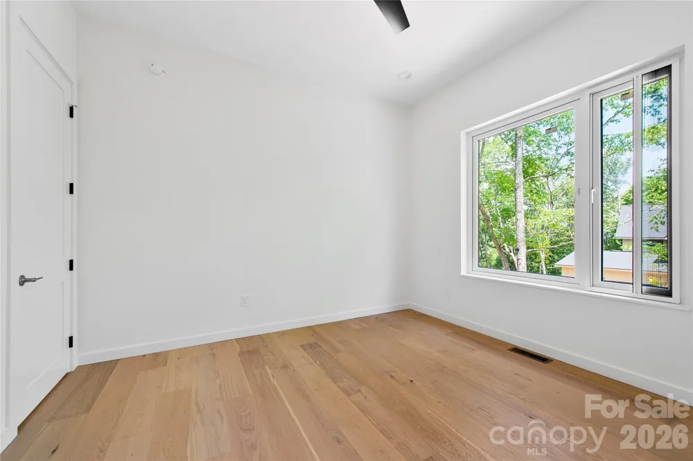 23 Early Spring Way Leicester, NC 28748