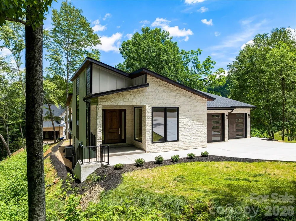 23 Early Spring Way Leicester, NC 28748