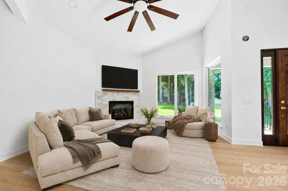 23 Early Spring Way Leicester, NC 28748