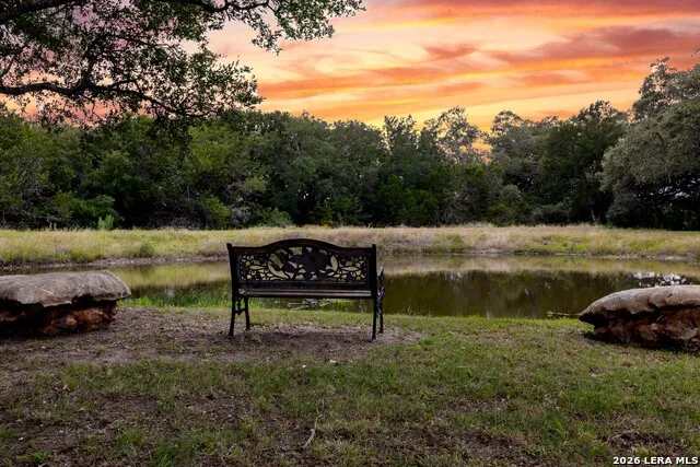 762 MORNING DEW DR Round Mountain, TX 78663