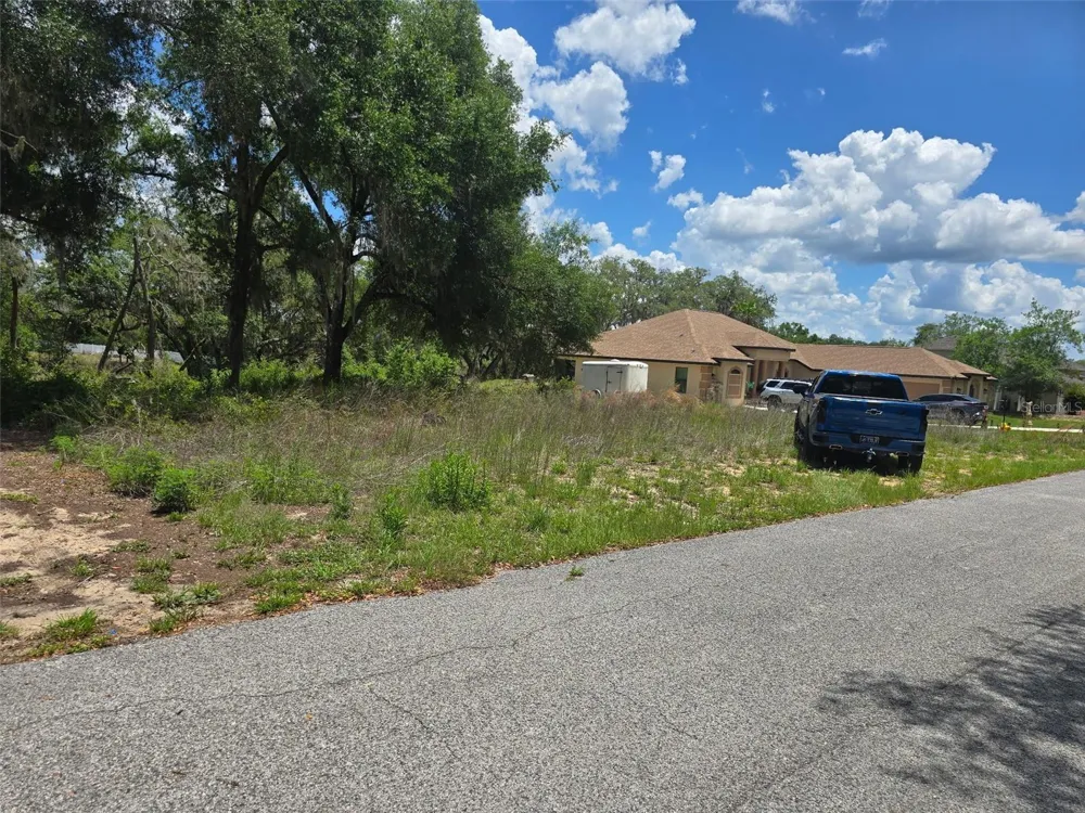 5066 WESTLAKE BOULEVARD Dade City, FL 33523