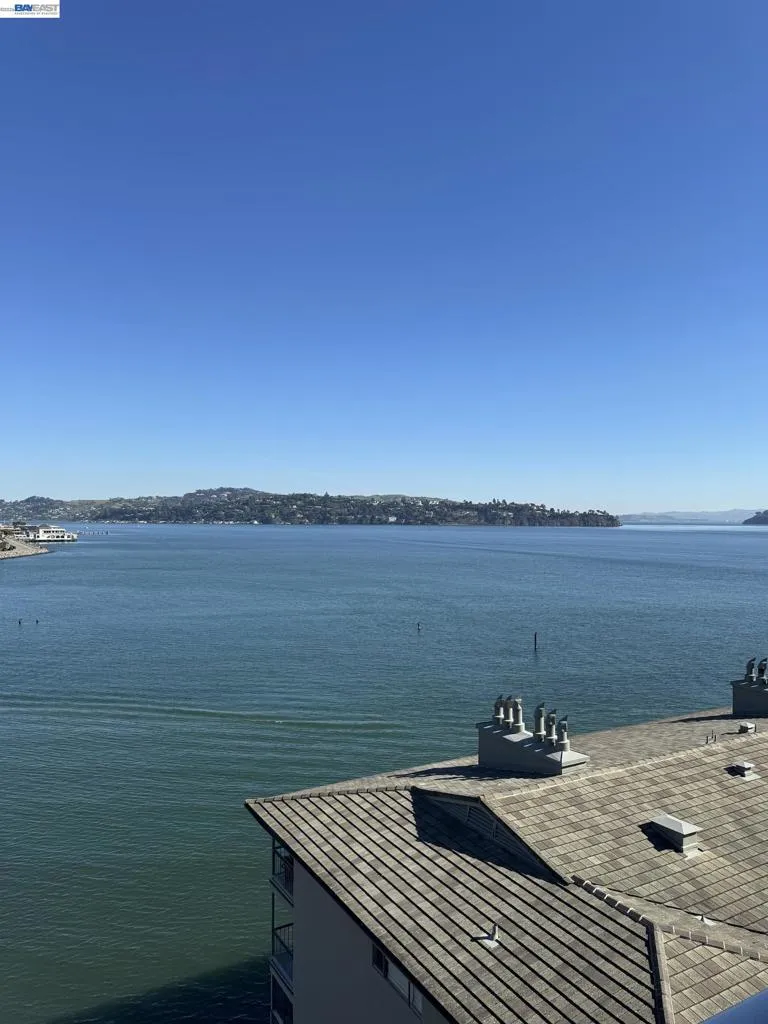100 south #208 Sausalito, CA 94965