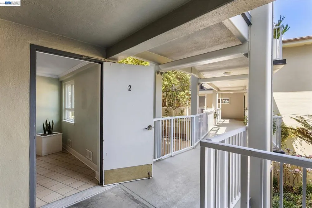 100 south #208 Sausalito, CA 94965