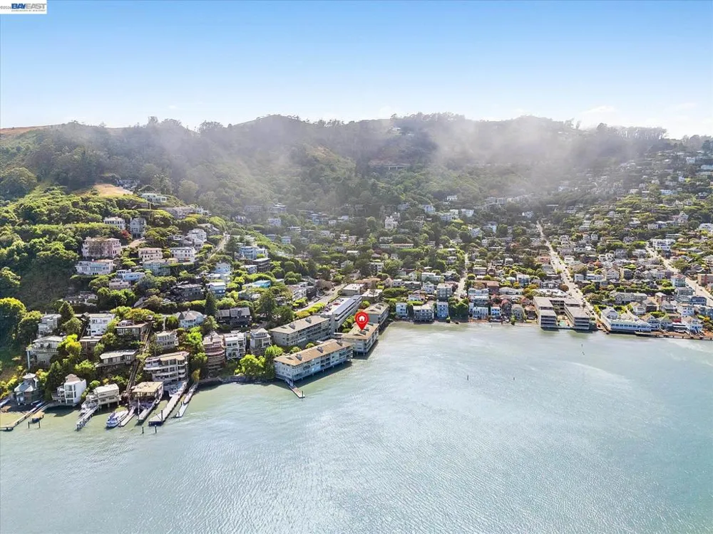 100 south #208 Sausalito, CA 94965