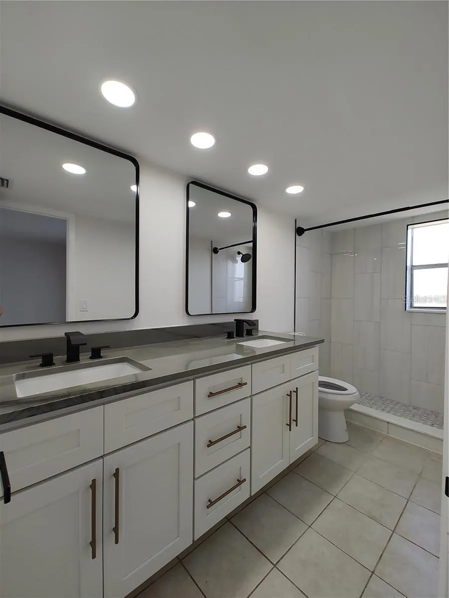 255 CAPRI CIRCLE #36 Treasure Island, FL 33706