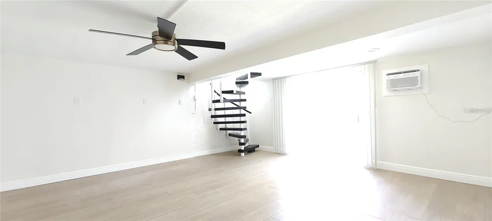 255 CAPRI CIRCLE #36 Treasure Island, FL 33706