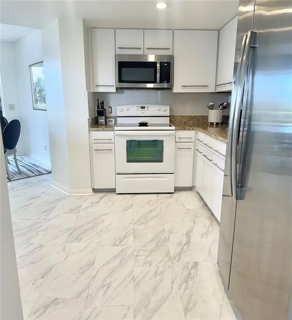 5950 PELICAN BAY PLAZA S #505 Gulfport, FL 33707
