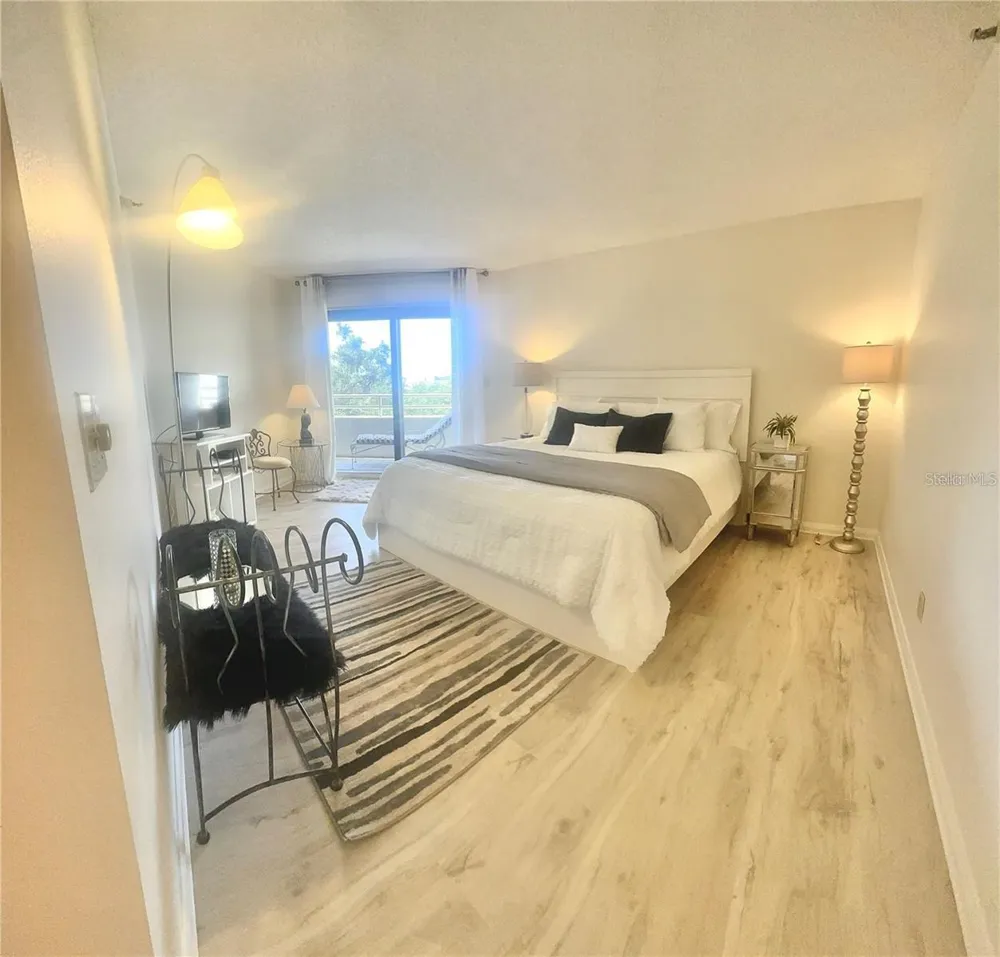 5950 PELICAN BAY PLAZA S #505 Gulfport, FL 33707