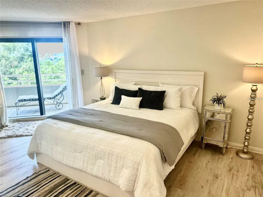 5950 PELICAN BAY PLAZA S #505 Gulfport, FL 33707
