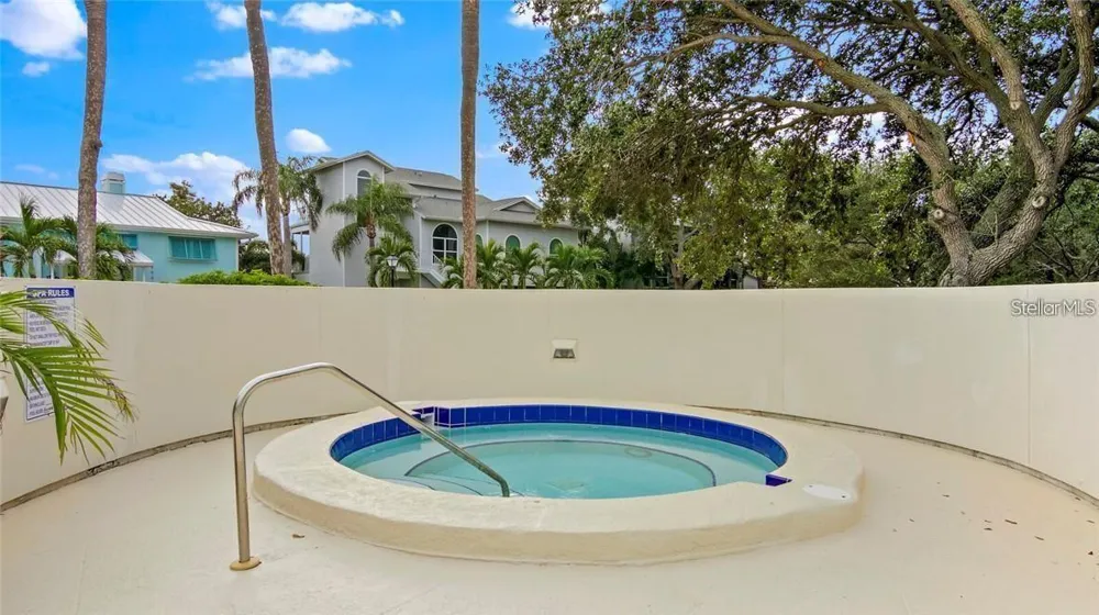 5950 PELICAN BAY PLAZA S #505 Gulfport, FL 33707