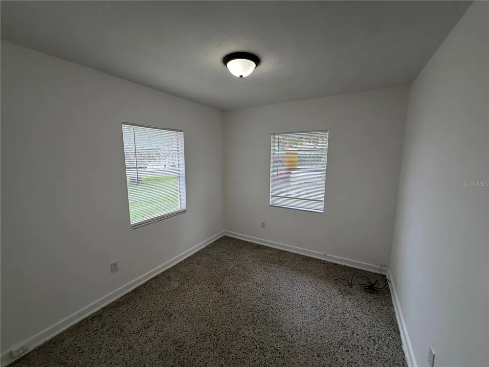 2109 S MILLS AVENUE Orlando, FL 32806