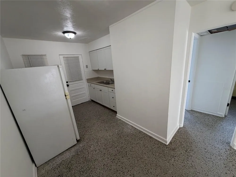 2109 S MILLS AVENUE Orlando, FL 32806