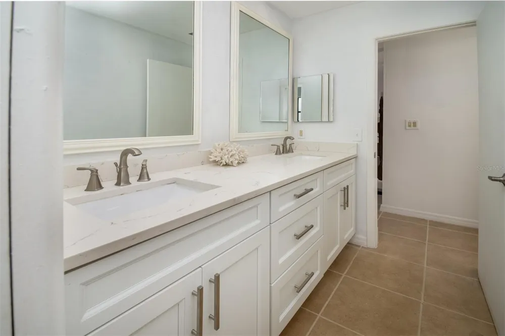 2504 HIBISCUS DRIVE W Belleair Beach, FL 33786