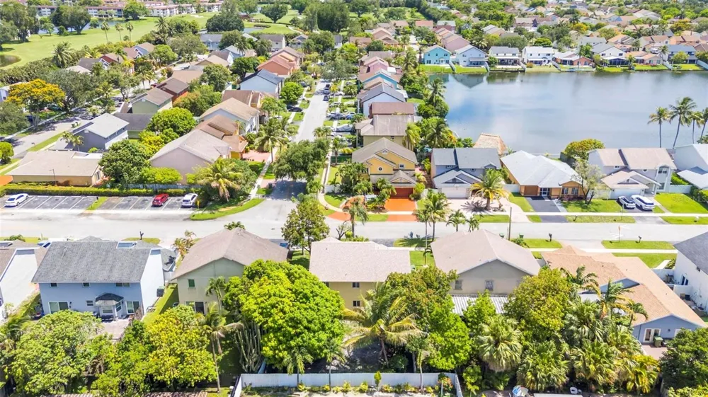 9601 SW 9TH COURT Pembroke Pines, FL 33025