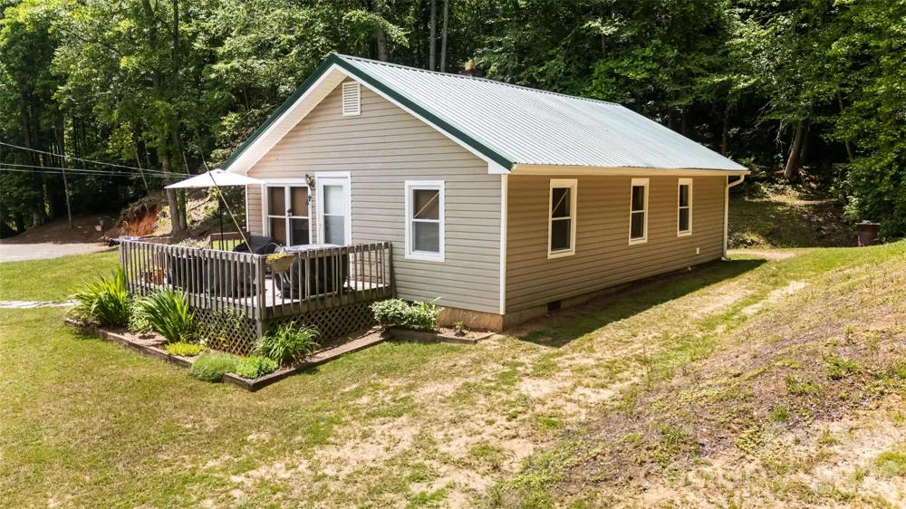726 Israel Road Brevard, NC 28712