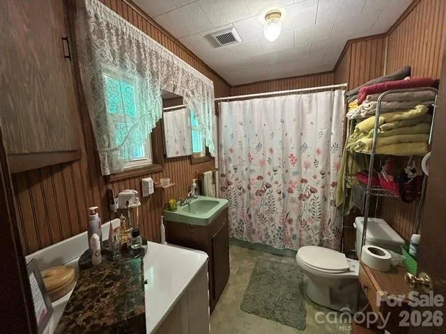 726 Israel Road Brevard, NC 28712