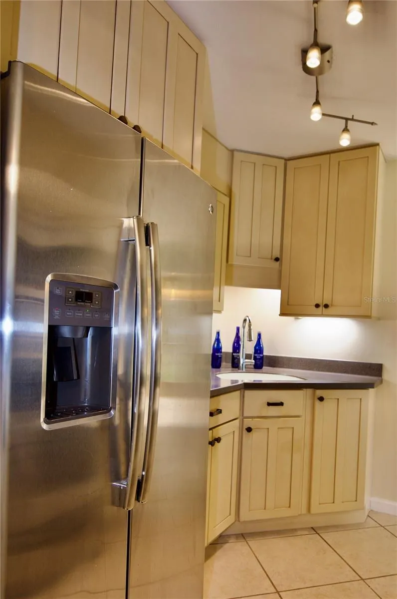 625 WHITE PINE TREE ROAD #23 Venice, FL 34285