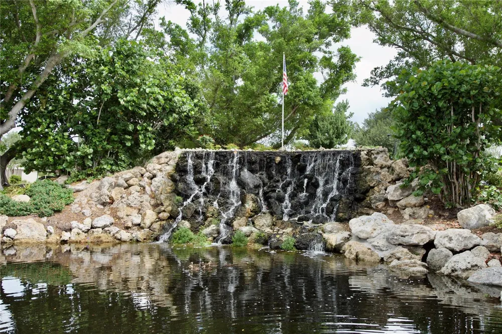 625 WHITE PINE TREE ROAD #23 Venice, FL 34285