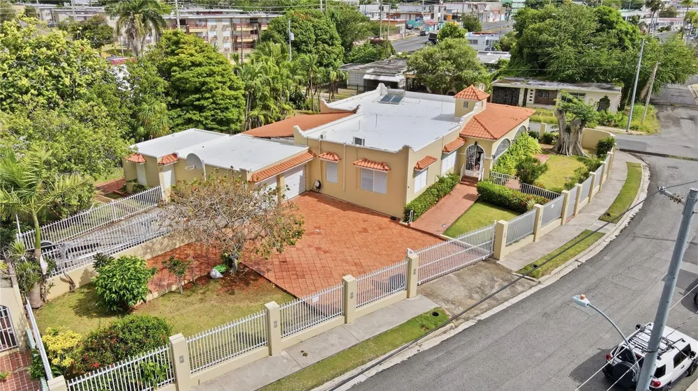 241 B AVENUE Fajardo, PR 00738