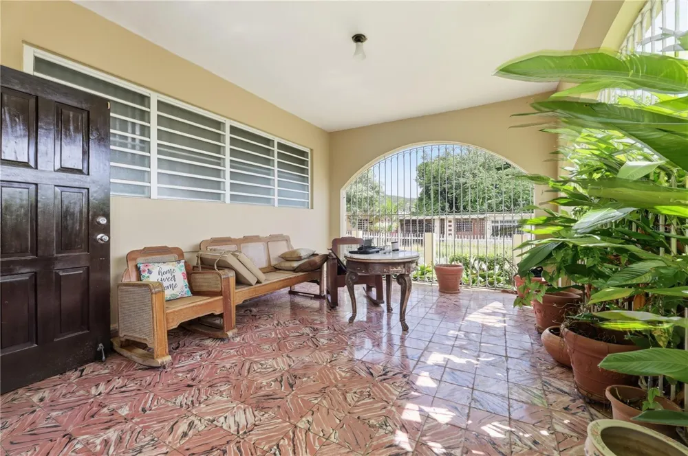 241 B AVENUE Fajardo, PR 00738