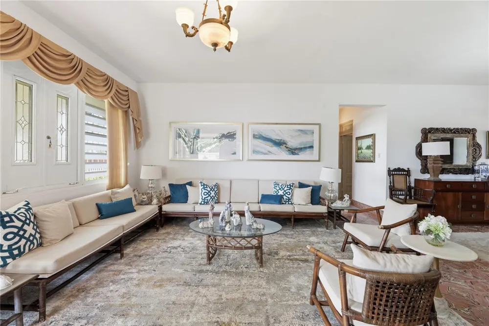 241 B AVENUE Fajardo, PR 00738