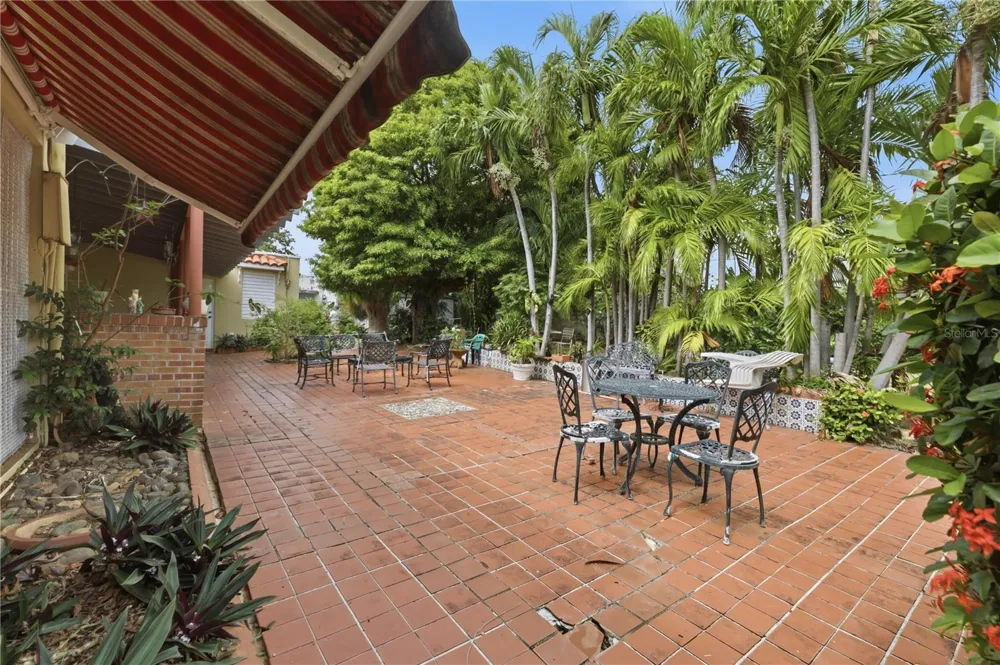 241 B AVENUE Fajardo, PR 00738