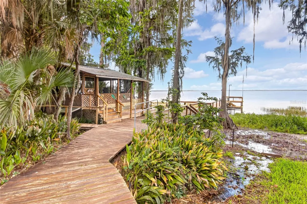 14014 SE 201ST TERRACE Hawthorne, FL 32640