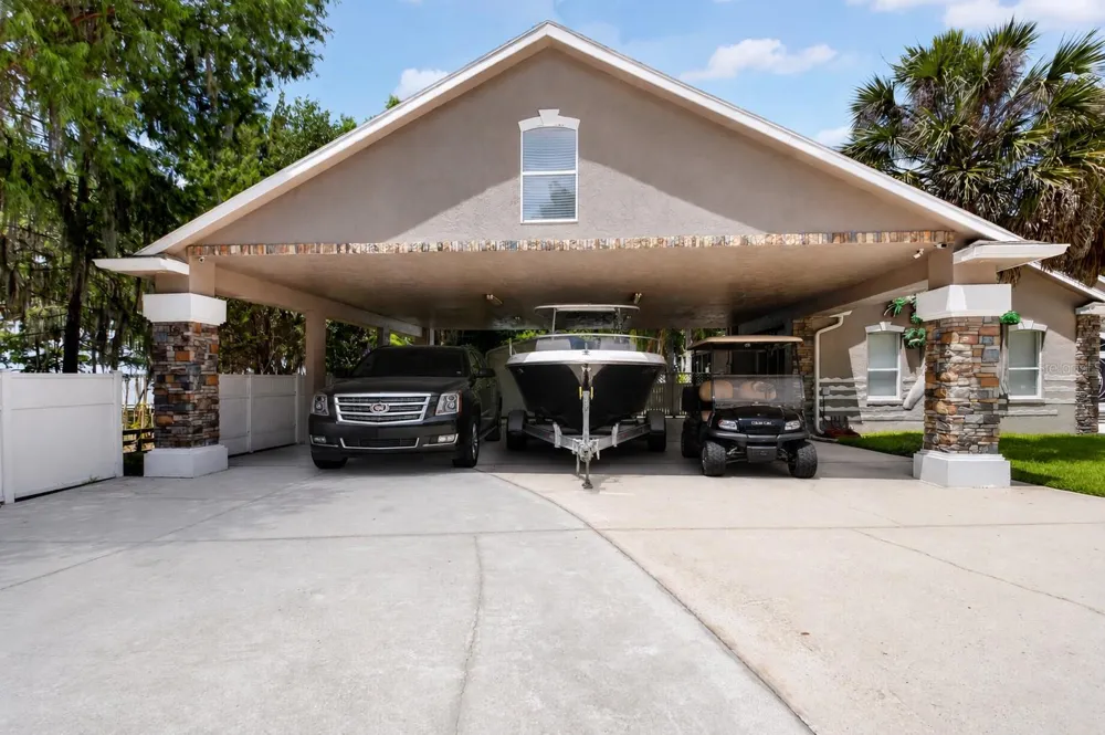 14014 SE 201ST TERRACE Hawthorne, FL 32640