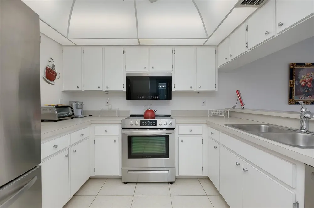 1186 BIRD BAY WAY #109 Venice, FL 34285