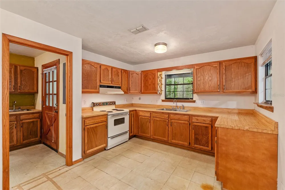 7622 SE COUNTY ROAD 234 Gainesville, FL 32641