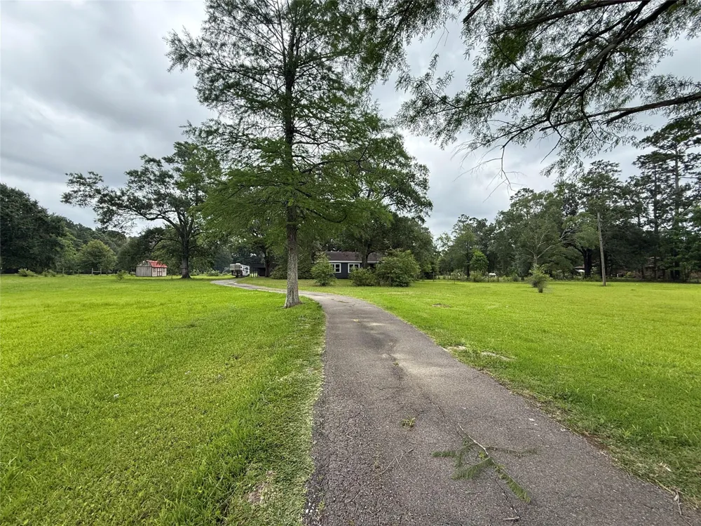 5640 Main Street Vidor, TX 77662