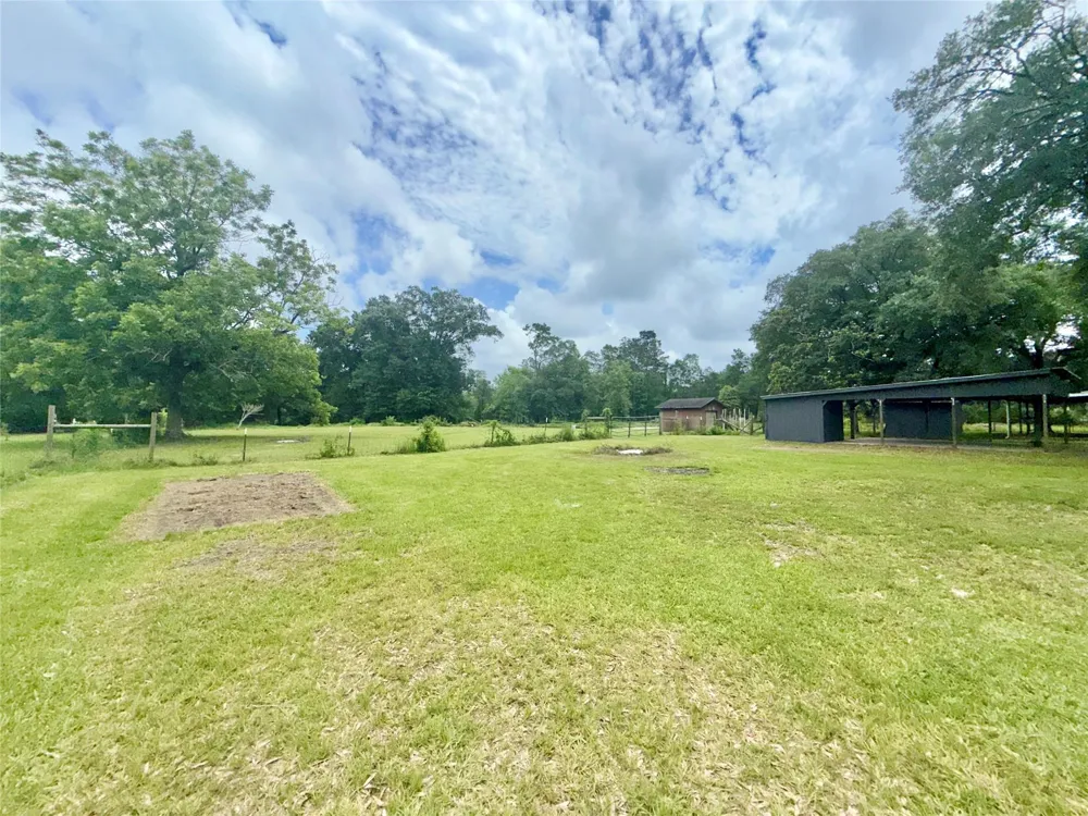 5640 Main Street Vidor, TX 77662