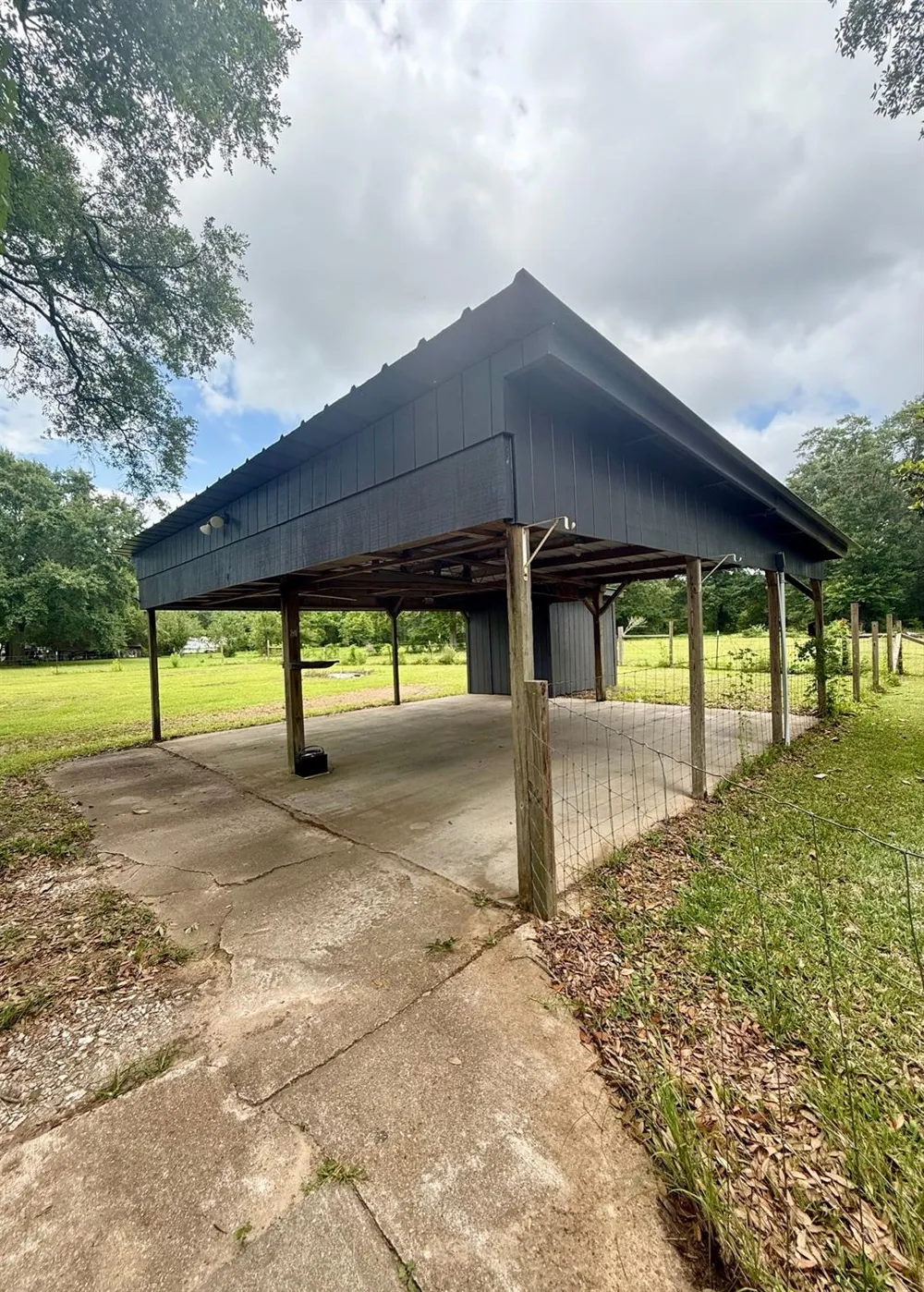 5640 Main Street Vidor, TX 77662