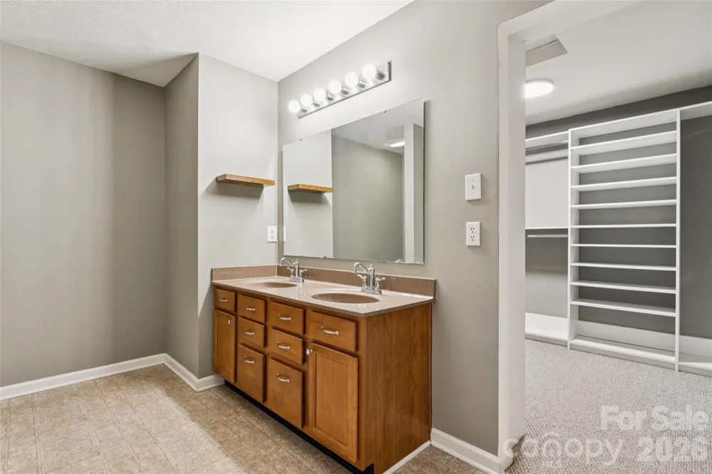 5623 Hammermill Drive Harrisburg, NC 28075