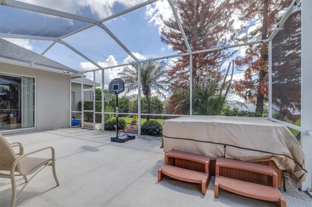 6798 HARTSWORTH DRIVE Lakeland, FL 33813