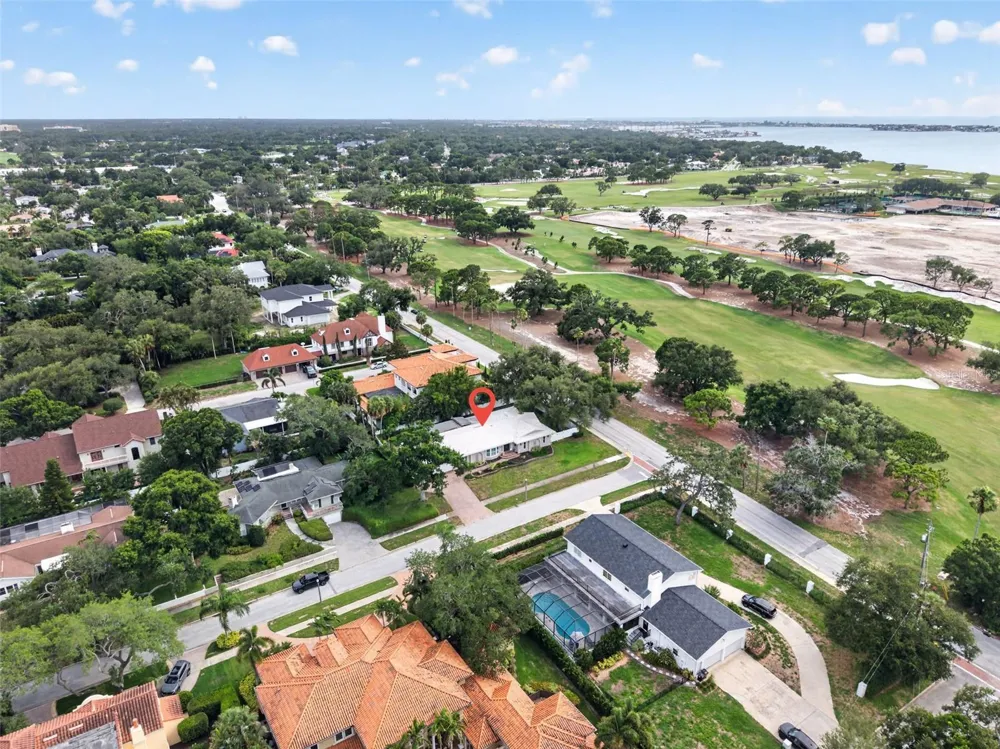 303 ROEBLING ROAD S Belleair, FL 33756