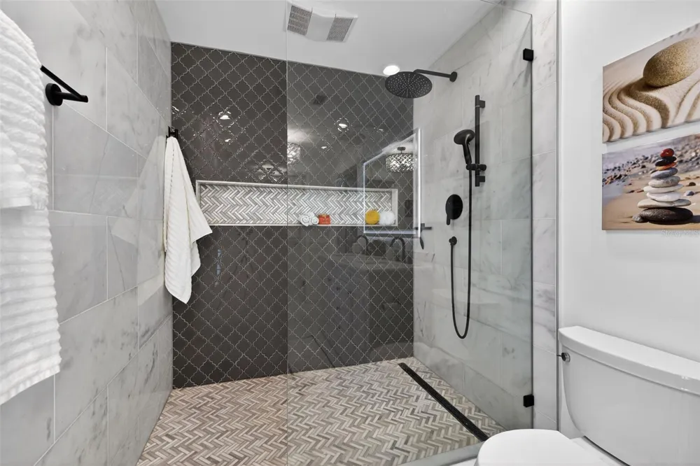 303 ROEBLING ROAD S Belleair, FL 33756