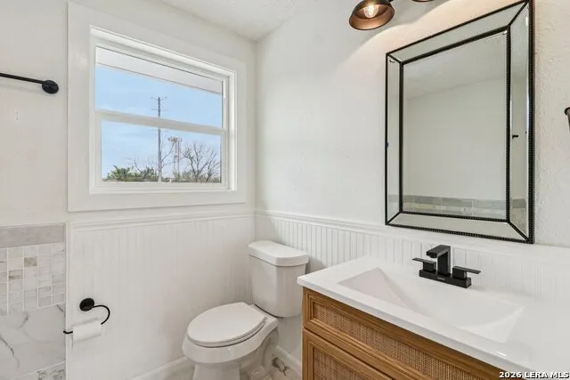 302 WEATHERCOCK LN Windcrest, TX 78239