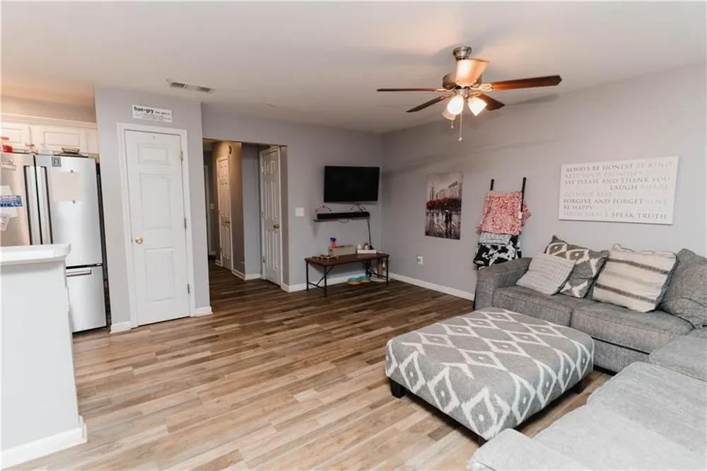 183 Venture Path Hiram, GA 30141