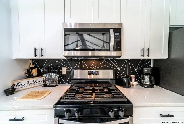 7500 rio Austin, TX 78724