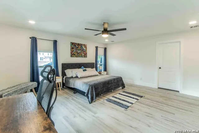 7500 rio Austin, TX 78724
