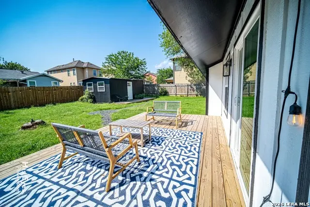 7500 rio Austin, TX 78724