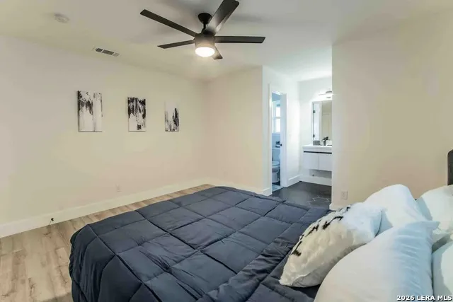 7500 rio Austin, TX 78724