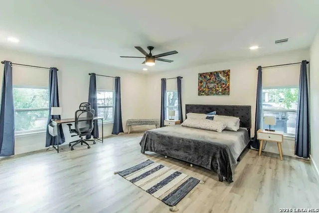 7500 rio Austin, TX 78724