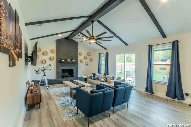 7500 rio Austin, TX 78724