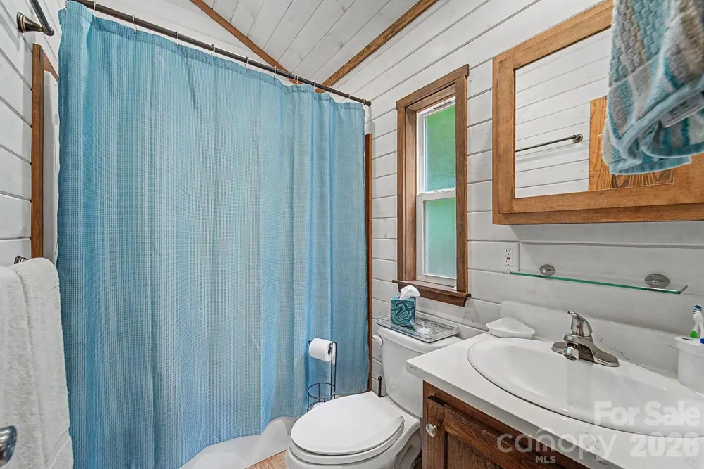 243 Jonquil Woods Road Franklin, NC 28734